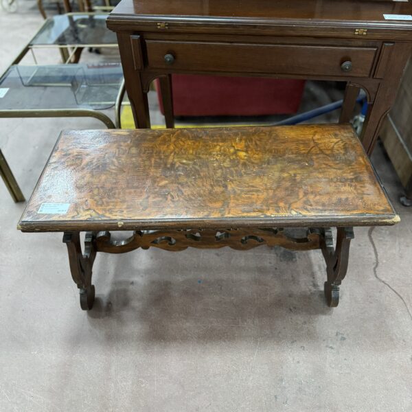 TAVOLINO IN LEGNO