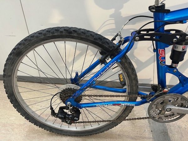 Bicicletta Mountain Bike Ragazzo Bianca Blu Marca Torpado - immagine 3