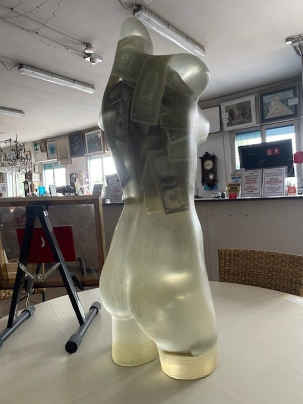 Busto Donna Venus Dollar Attr. ARMAN - immagine 3