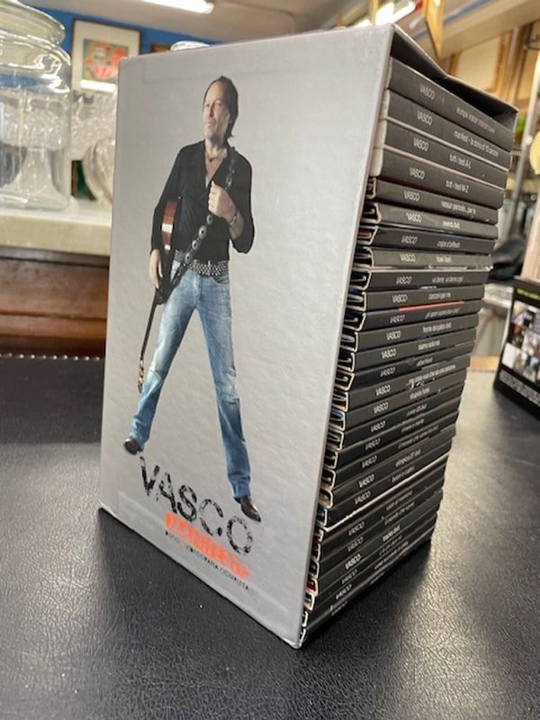 COFANETTO VASCO ROSSI - MANIFESTO 17 CD + 4 LIBRETTI - immagine 6