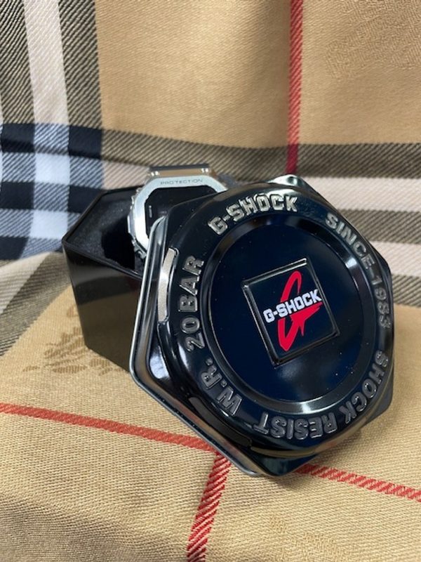 Orologio casio 3229 GM-5600 g shock - immagine 4