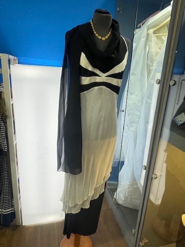 Comp Pantalone Nero Blusa Bianco Nero E Sciarpa 3 Pz Intrigo Tg 44 - immagine 5