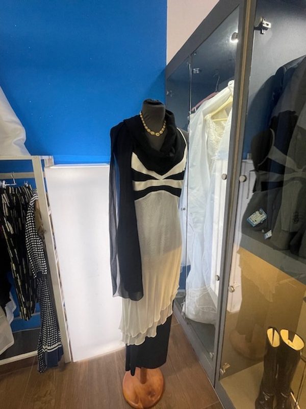 Comp Pantalone Nero Blusa Bianco Nero E Sciarpa 3 Pz Intrigo Tg 44 - immagine 6