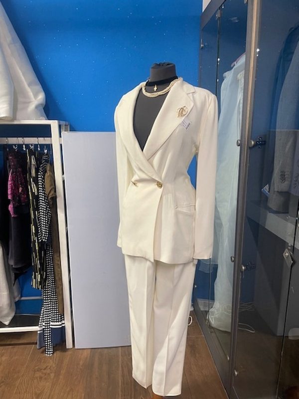 Comp. Giacca Pantalone Panna Bott Dorati Stil - immagine 5