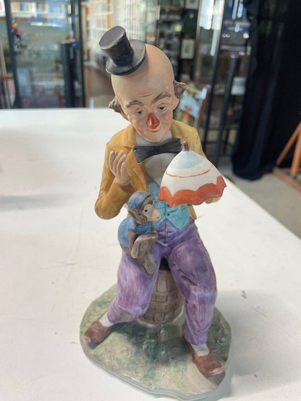 Statuetta Uomo Con Scimpazè Pucci - immagine 2