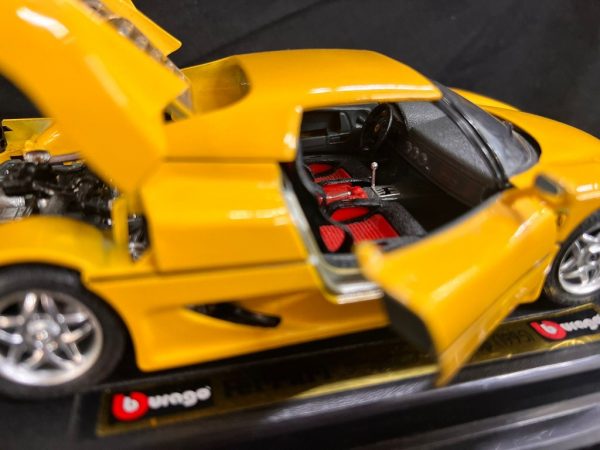 modellino auto ferrari f50 burago gialla - immagine 3