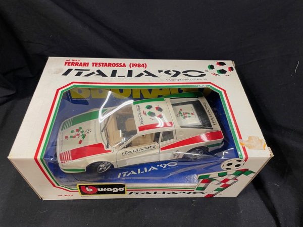 Modellino Macchina Italia 90 Ferrari Testarossa - immagine 2