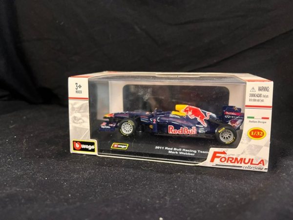 Modellino Auto Red Bull Racing 2011 - immagine 3