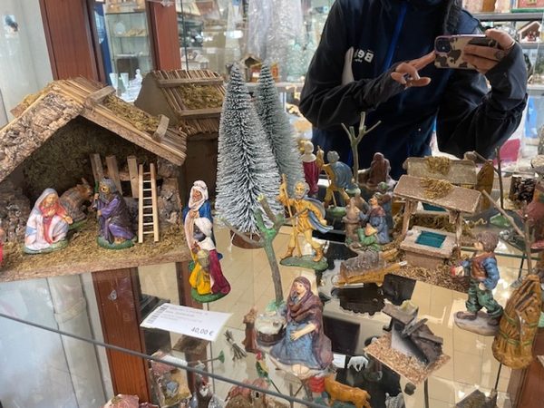 PRESEPE COMPLETO CAETTE PERSONAGGI - immagine 2