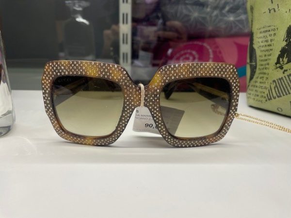 Occhiali Tartaruga Marrone Strass gucci ( Mancano 2 Strass E Sono Graffiati)