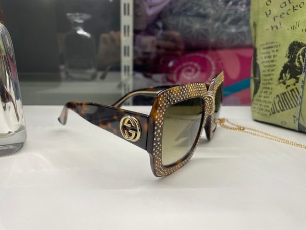 Occhiali Tartaruga Marrone Strass gucci ( Mancano 2 Strass E Sono Graffiati) - immagine 2